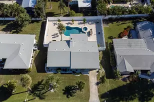 305 67th St, Holmes Beach, FL 34217 - Photo 39