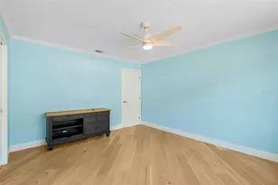2305 Riverbluff Pkwy, Sarasota, FL 34231 - Photo 23