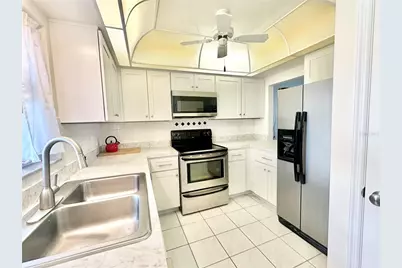 9722 Hernando Court, Bradenton, FL 34210 - Photo 5