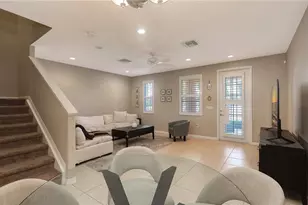 3776 82nd Ave Cir E, Sarasota, FL 34243 - Photo 9