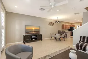 3776 82nd Ave Cir E, Sarasota, FL 34243 - Photo 7