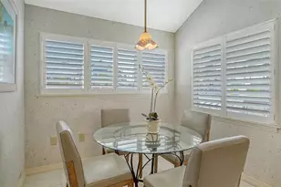 1225 Siesta Bayside Dr, Sarasota, FL 34242 - Photo 21