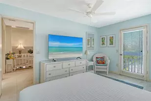 1225 Siesta Bayside Dr, Sarasota, FL 34242 - Photo 39