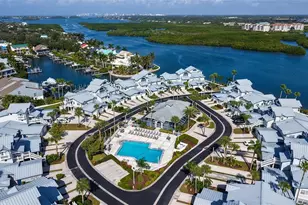 1225 Siesta Bayside Dr, Sarasota, FL 34242 - Photo 3