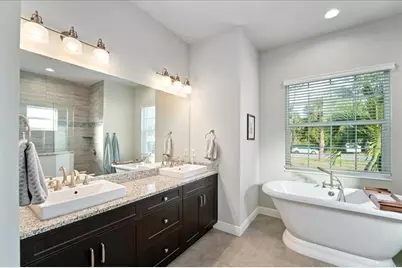 612 129th Street NE, Bradenton, FL 34212 - Photo 15