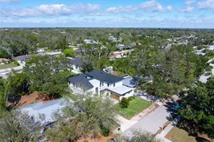 2177 Sunnyside Pl, Sarasota, FL 34239 - Photo 93