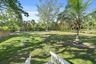 6841 Longboat Dr S, Longboat Key, FL 34228 - Photo 9