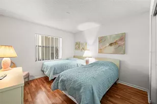 4325 46th Ave W, Bradenton, FL 34210 - Photo 9