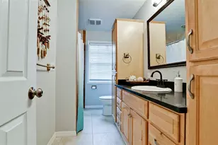 1511 21st St W, Bradenton, FL 34205 - Photo 37