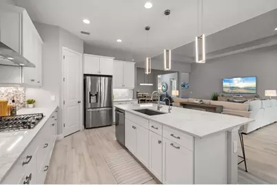 8281 Grande Shores Drive, Sarasota, FL 34240 - Photo 13