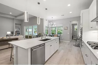 8281 Grande Shores Drive, Sarasota, FL 34240 - Photo 17