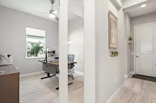 8281 Grande Shores Dr, Sarasota, FL 34240 - Photo 37