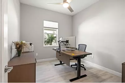 8281 Grande Shores Drive, Sarasota, FL 34240 - Photo 35