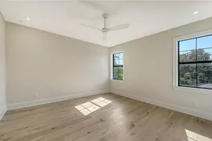 656 Tropical Cir, Sarasota, FL 34242 - Photo 51
