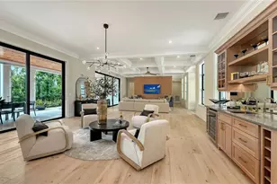 656 Tropical Cir, Sarasota, FL 34242 - Photo 19