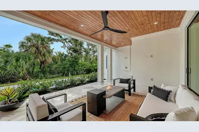 656 Tropical Circle, Sarasota, FL 34242 - Photo 13