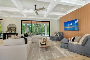 656 Tropical Cir, Sarasota, FL 34242 - Photo 9