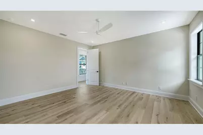 656 Tropical Circle, Sarasota, FL 34242 - Photo 49