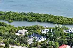 656 Tropical Cir, Sarasota, FL 34242 - Photo 57