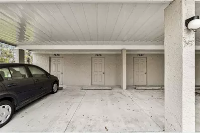 7676 Eagle Creek Drive, Sarasota, FL 34243 - Photo 5