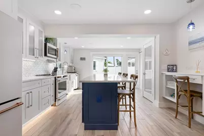 211 85th Street, Holmes Beach, FL 34217 - Photo 15