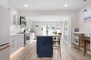 211 85th St, Holmes Beach, FL 34217 - Photo 15