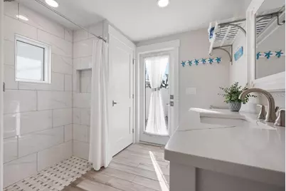 211 85th Street, Holmes Beach, FL 34217 - Photo 37