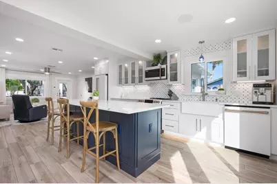 211 85th Street, Holmes Beach, FL 34217 - Photo 17