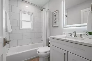 211 85th St, Holmes Beach, FL 34217 - Photo 35