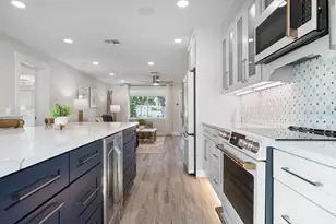 211 85th St, Holmes Beach, FL 34217 - Photo 21