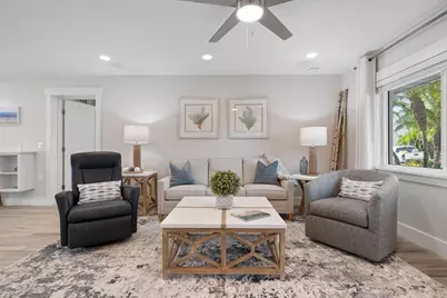 211 85th Street, Holmes Beach, FL 34217 - Photo 13