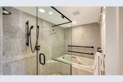 360 Gulf Of Mexico Drive #332, Longboat Key, FL 34228 - Photo 23