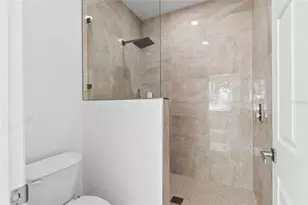 4316 Callista Ln, Sarasota, FL 34243 - Photo 15