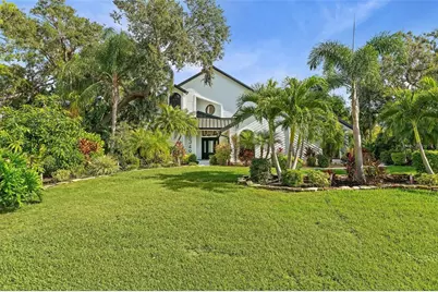 6349 Ravenwood Way, Sarasota, FL 34243 - Photo 3