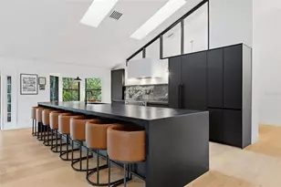 6349 Ravenwood Way, Sarasota, FL 34243 - Photo 9