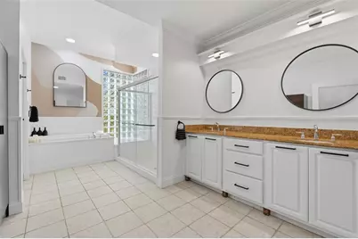 6349 Ravenwood Way, Sarasota, FL 34243 - Photo 27