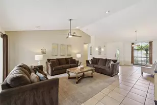 7505 23rd Ave Dr W, Bradenton, FL 34209 - Photo 11