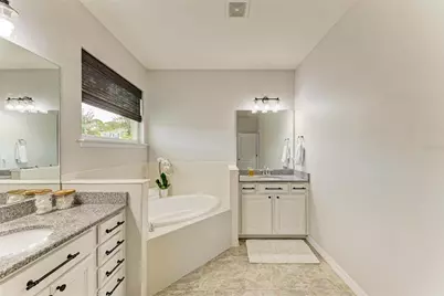 6112 35th Court E, Bradenton, FL 34203 - Photo 13