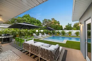 2160 Sunnyside Pl, Sarasota, FL 34239 - Photo 23