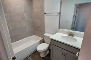 3080 Via Sienna Cir, Sarasota, FL 34243 - Photo 15