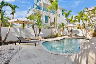 709 Fern St, Anna Maria, FL 34216 - Photo 3