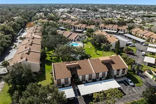 2401 Clubhouse Cir, Sarasota, FL 34232 - Photo 33