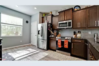 6476 Boxgrove Dr, Sarasota, FL 34240 - Photo 13