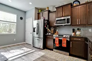 6476 Boxgrove Dr, Sarasota, FL 34240 - Photo 13