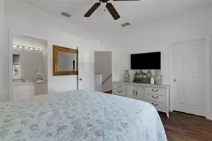 3935 Yellowstone Cir, Sarasota, FL 34233 - Photo 13