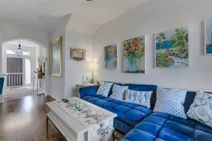 3935 Yellowstone Cir, Sarasota, FL 34233 - Photo 5