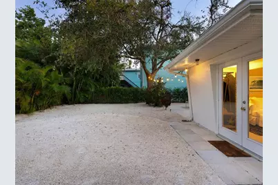 3629 Almeria Avenue, Sarasota, FL 34239 - Photo 39