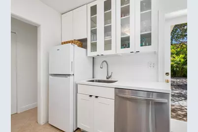 3629 Almeria Avenue, Sarasota, FL 34239 - Photo 13