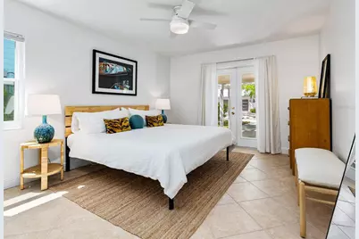 3629 Almeria Avenue, Sarasota, FL 34239 - Photo 21
