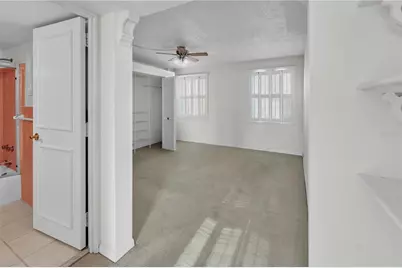 33 S Gulfstream Avenue #401, Sarasota, FL 34236 - Photo 21